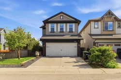 156 Silverado Range Close SW Calgary, AB T2X 0C2