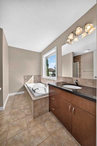 38 Everwoods Link Sw, Calgary, AB 