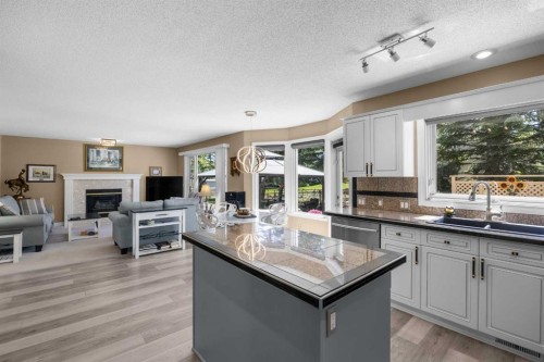 43 Hampstead Close Nw, Calgary, AB 