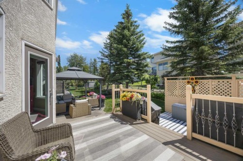43 Hampstead Close Nw, Calgary, AB 