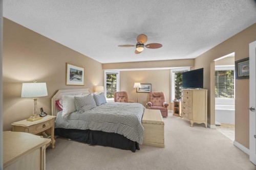 43 Hampstead Close Nw, Calgary, AB 