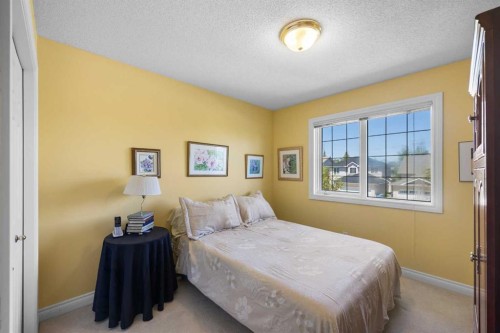 43 Hampstead Close Nw, Calgary, AB 