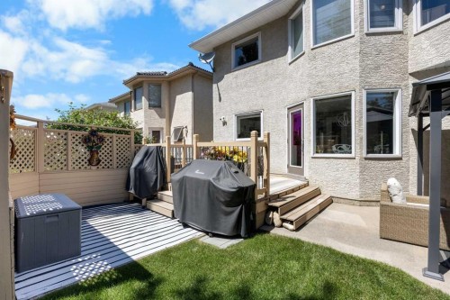 43 Hampstead Close Nw, Calgary, AB 