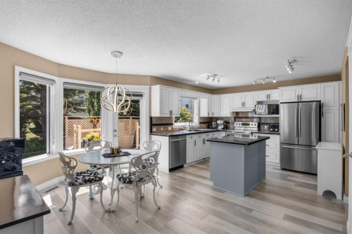 43 Hampstead Close Nw, Calgary, AB 