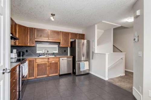 55 Copperfield Court Se, Calgary, AB 