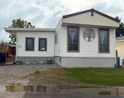 42-5800 46 Street, Olds, AB 
