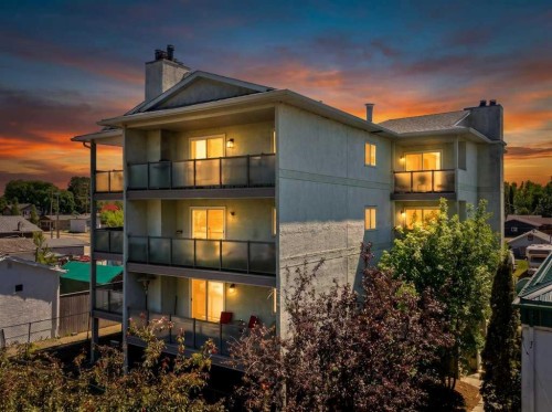 6-4415 Lakeshore Drive  Sylvan Lake, AB T4S 1C7