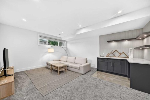 3490 7 Avenue Nw, Calgary, AB 