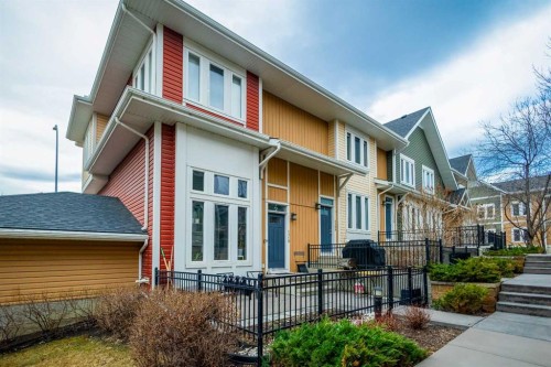1310 Auburn Bay Square Se, Calgary, AB - Outdoor
