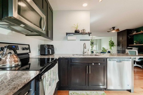1310 Auburn Bay Square Se, Calgary, AB - Indoor Photo Showing Kitchen With Stainless Steel Kitchen With Upgraded Kitchen