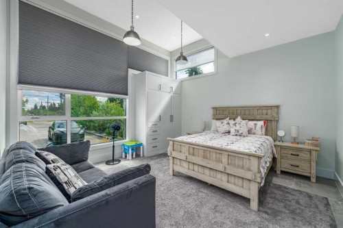 1911 52 Street Nw, Calgary, AB 