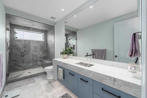 1911 52 Street Nw, Calgary, AB 