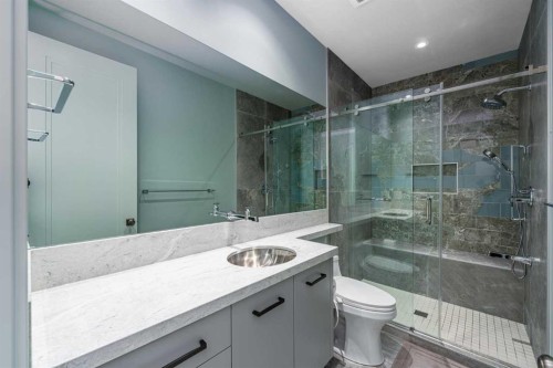 1911 52 Street Nw, Calgary, AB 