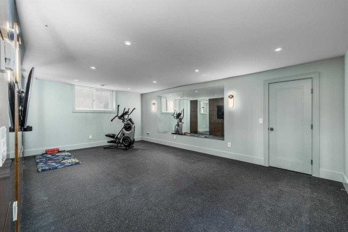 1911 52 Street Nw, Calgary, AB 