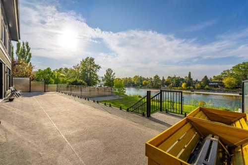 1911 52 Street Nw, Calgary, AB 