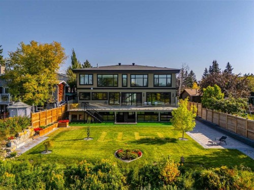 1911 52 Street Nw, Calgary, AB 