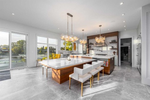 1911 52 Street Nw, Calgary, AB 