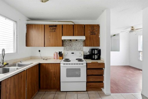 255 Falton Drive Ne, Calgary, AB 