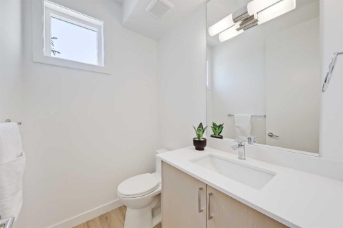 7-828 8 Avenue Ne, Calgary, AB 