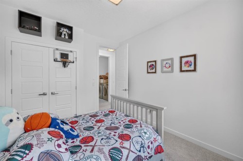 60 Tremblant Terrace Sw, Calgary, AB 