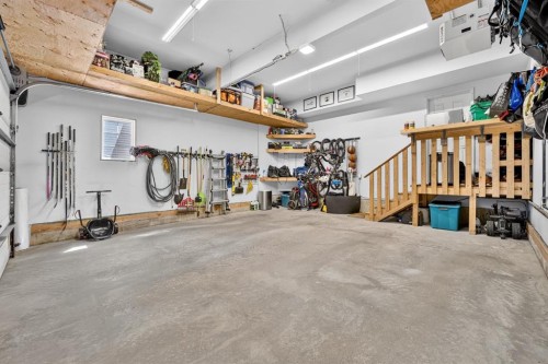 60 Tremblant Terrace Sw, Calgary, AB 