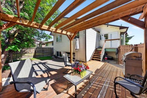 656 Ranchridge Court Nw, Calgary, AB 