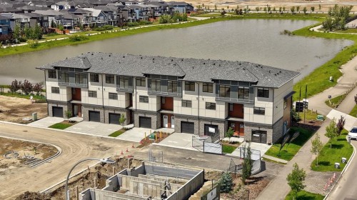 703-30 Creekside Villas Sw, Calgary, AB 