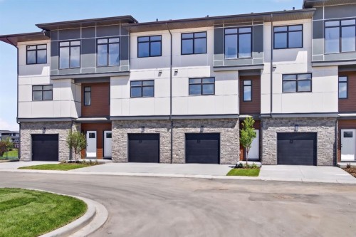 703-30 Creekside Villas Sw, Calgary, AB 