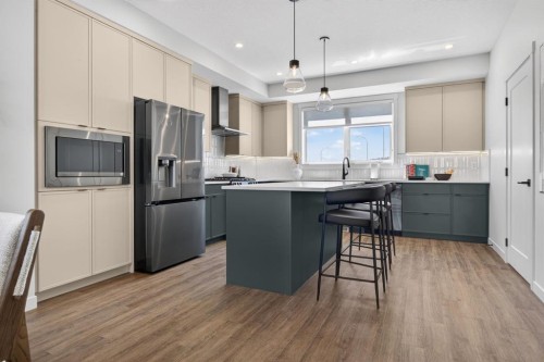 703-30 Creekside Villas Sw, Calgary, AB 