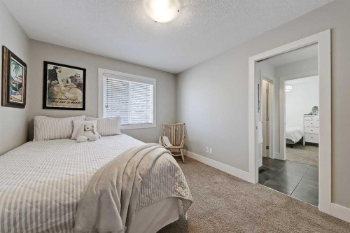 64 Heritage Green, Cochrane, AB 