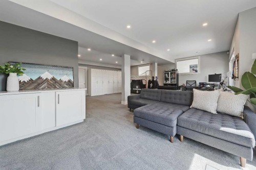 64 Heritage Green, Cochrane, AB 