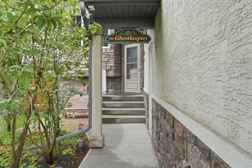 6204 58 Street, Olds, AB 