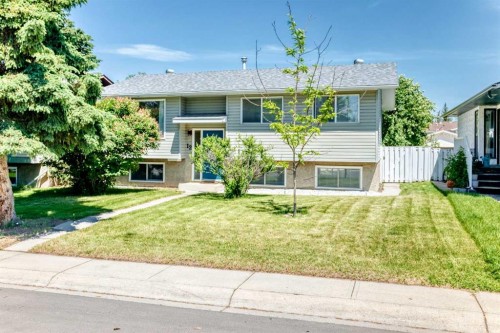 12 Aspen Crescent SE Airdrie, AB T4B 1K2