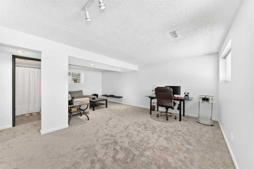 12 Aspen Crescent Se, Airdrie, AB 