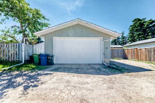 12 Aspen Crescent Se, Airdrie, AB 
