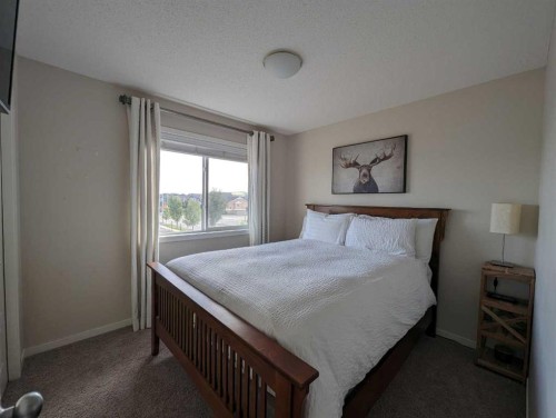 16 Fireside Place, Cochrane, AB 