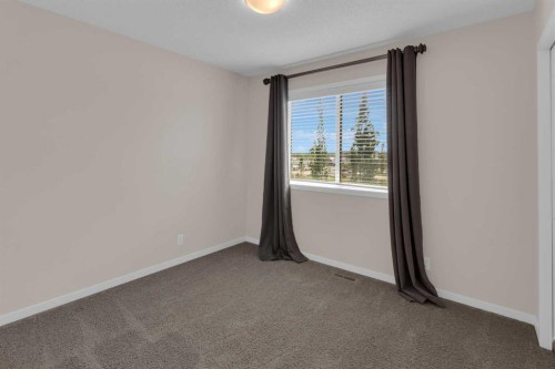 16 Fireside Place, Cochrane, AB 