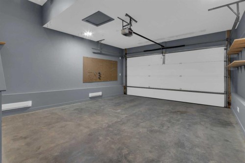 16 Fireside Place, Cochrane, AB 