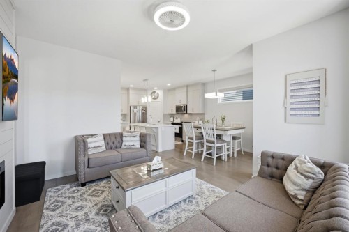 908 West Lakeview Drive, Chestermere, AB 