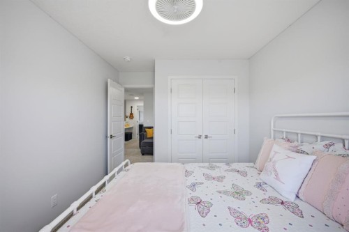 908 West Lakeview Drive, Chestermere, AB 