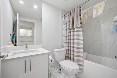 908 West Lakeview Drive, Chestermere, AB 