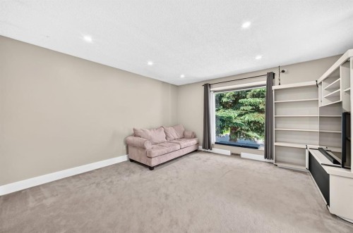 55 Doverglen Crescent Se, Calgary, AB 