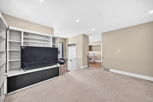 55 Doverglen Crescent Se, Calgary, AB 