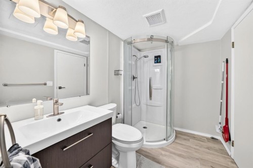 55 Doverglen Crescent Se, Calgary, AB 
