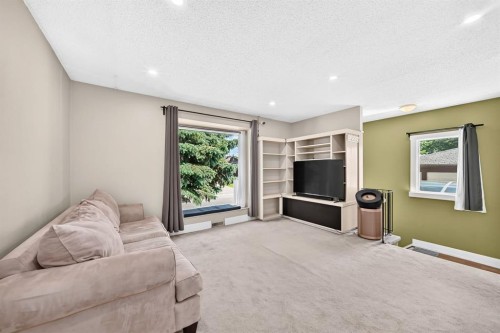 55 Doverglen Crescent Se, Calgary, AB 
