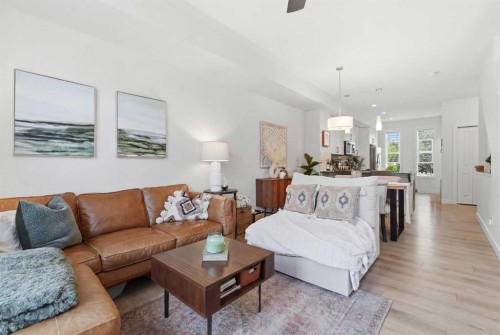 29 Legacy Path Se, Calgary, AB 
