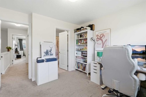 29 Legacy Path Se, Calgary, AB 