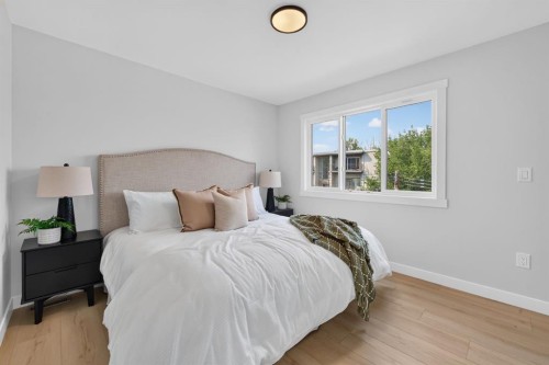2020 12 Avenue Sw, Calgary, AB - Indoor Photo Showing Bedroom