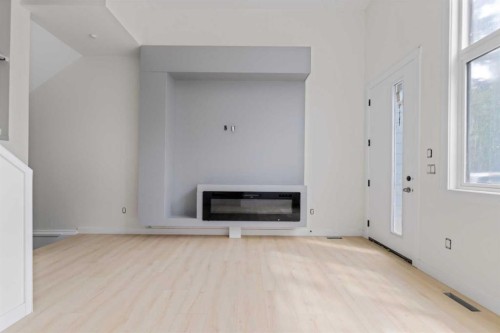 2020 12 Avenue Sw, Calgary, AB 
