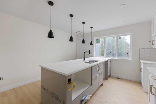 2020 12 Avenue Sw, Calgary, AB 